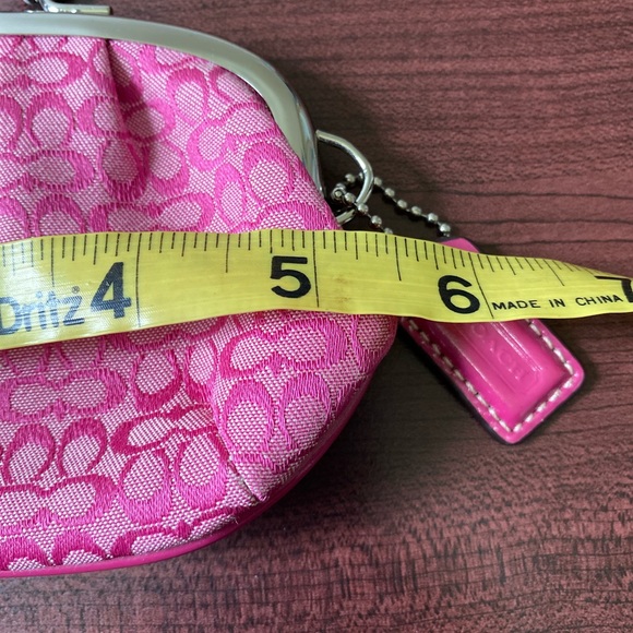 Pretty Pink Coach Coin Purse - Picture 7 of 8